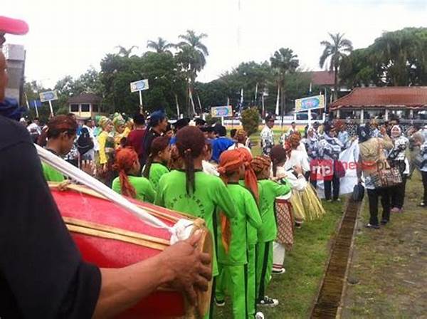 Hari Jadi Pandeglang Dirayakan Dengan Pawai Budaya Meriah