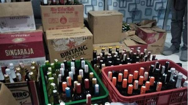 Polisi Sita Ribuan Botol Miras Ilegal Di Pandeglang