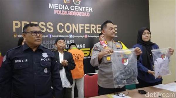 Kejahatan! Guru Honorer Di Pandeglang Ditangkap Polisi Usai Terlibat Penipuan Modus Arisan Online!