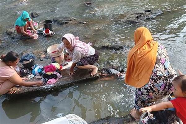 Krisis Air! Dampak Kemarau Panjang, 12 Kecamatan Di Lebak Kekurangan Air Bersih, Warga Pandeglang Diminta Hemat!